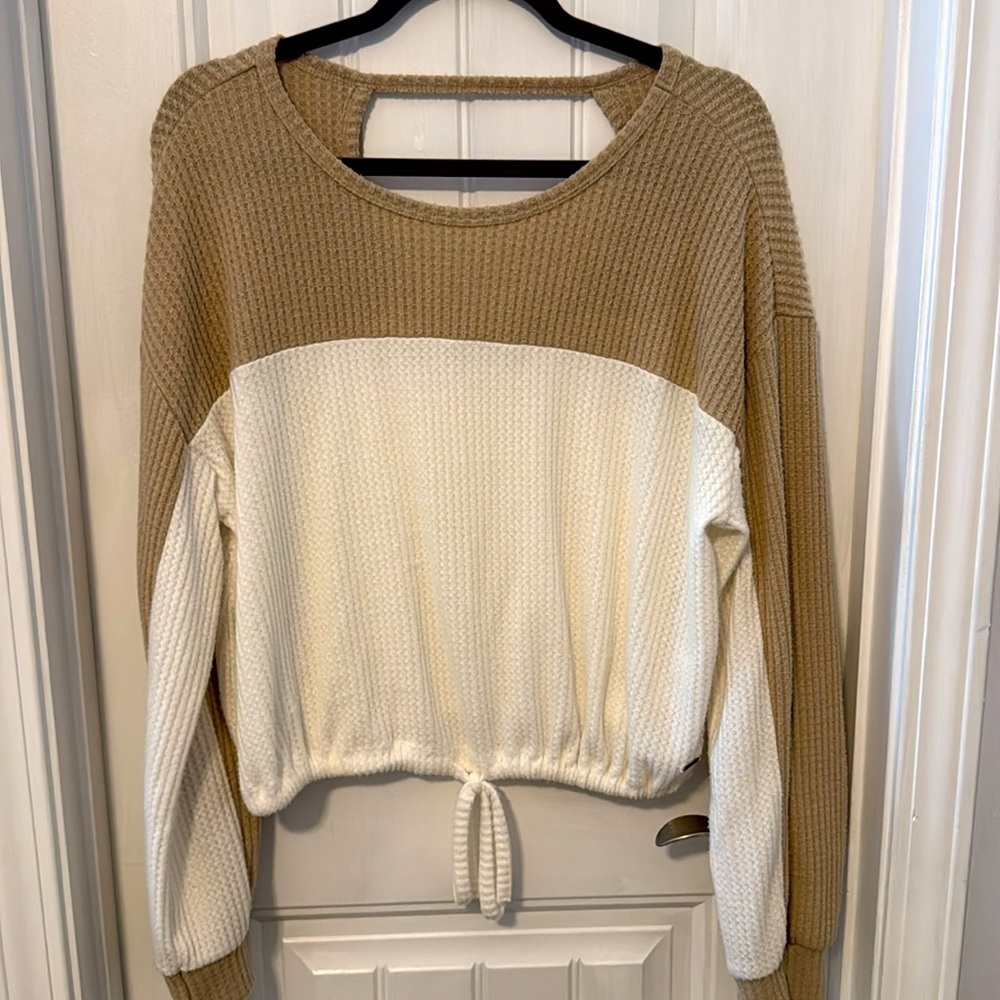 Hollister Textured Knit Sweater in Tan